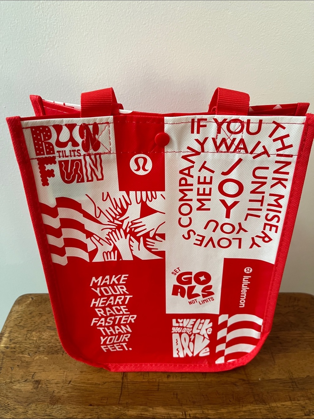 lululemon black & red Graphic Reusable Tote Duo - Picture 8 of 9